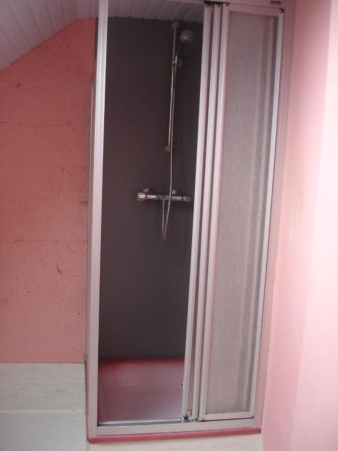 L'Appartement & Dortoir Chez Jean-Luc Baelen Екстер'єр фото